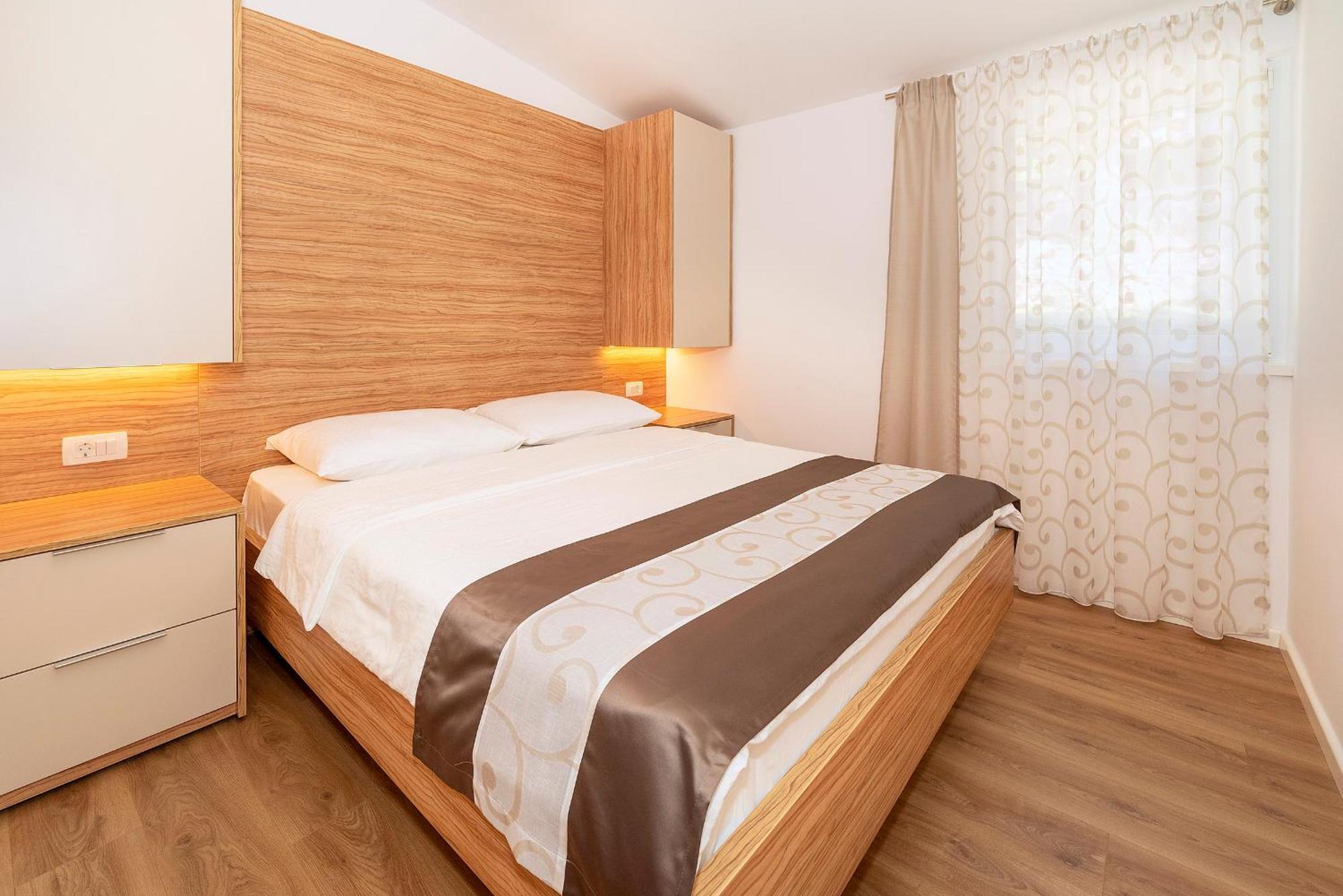 Apartments Kricin II Baška Eksteriør bilde