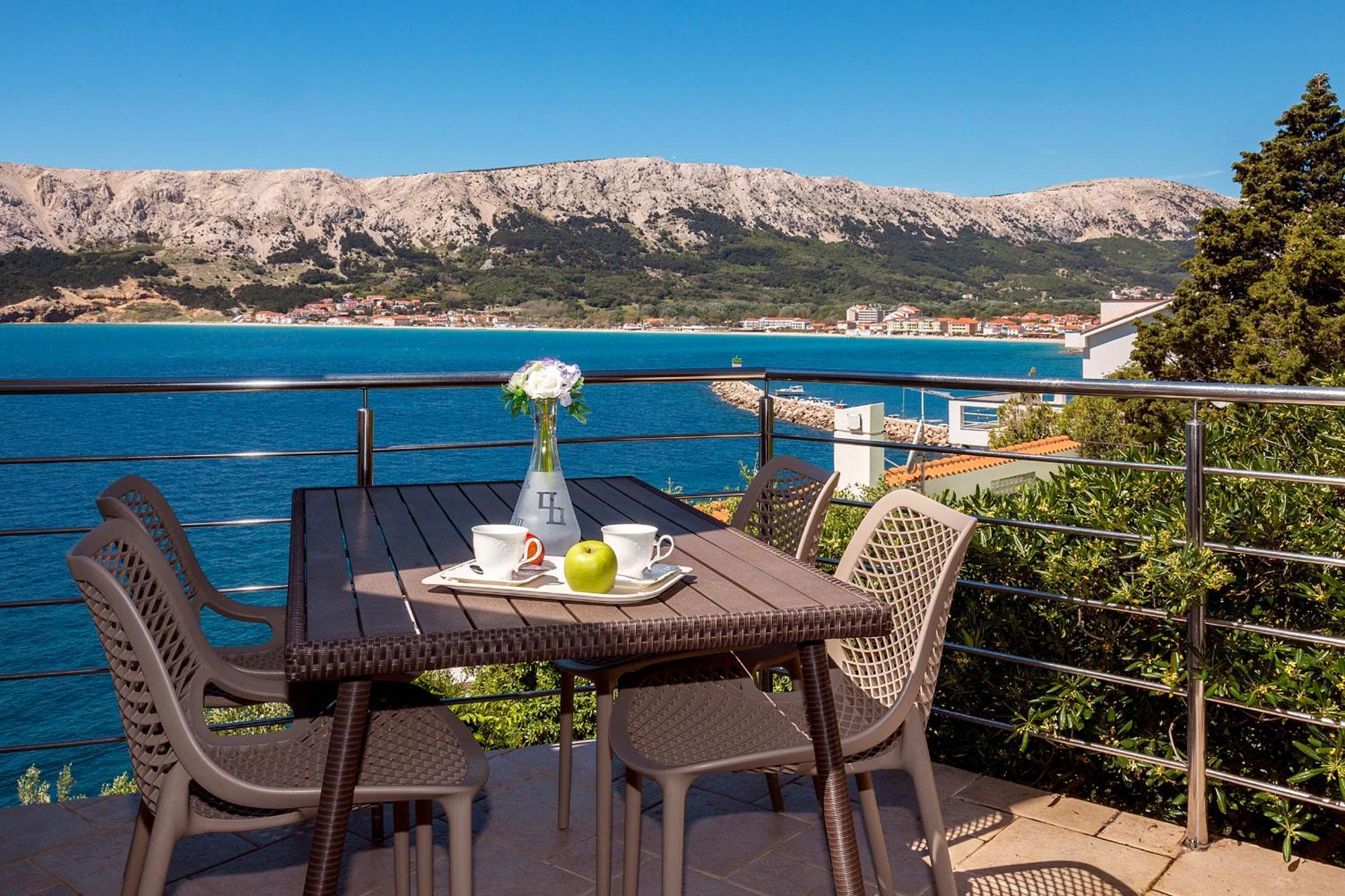 Apartments Kricin II Baška Eksteriør bilde