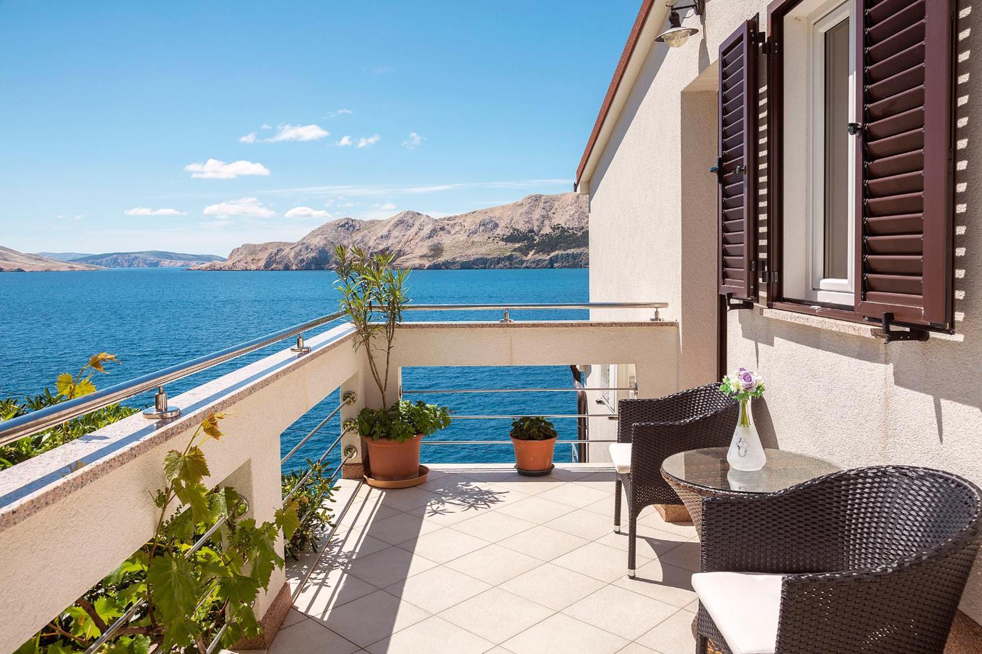 Apartments Kricin II Baška Eksteriør bilde